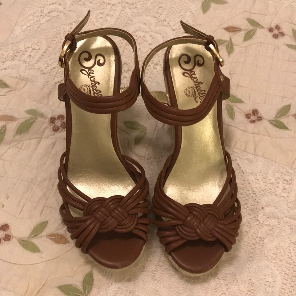 {Seychelles} Platform Ankle Strap Wedges 7